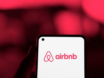  alt="Will Airbnb’s eventual relaunch of Experiences be successful?"  title="Will Airbnb’s eventual relaunch of Experiences be successful?" 