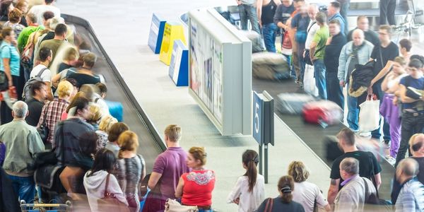 crowded airport crisis