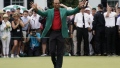 Photo: Masters champion Woods to return to Japan for PGA Tour event